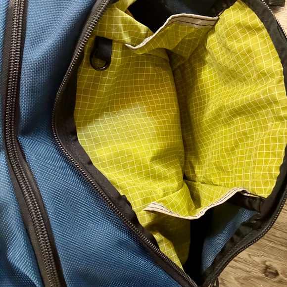 Tom Bihn Parental/Diaper Bag - Picture 4 of 4